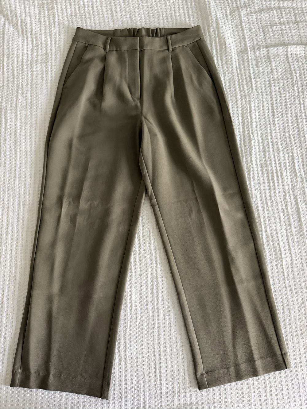 Old Navy Taylor Wide Leg Trouser - Picture 2 of 8